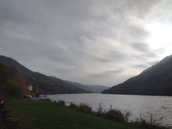 labské údolí pohled přes Brnou k Sebuzínu Ústí nad Labem