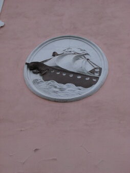 reliféf lodi Drážďanská ulice Ústí nad Labem